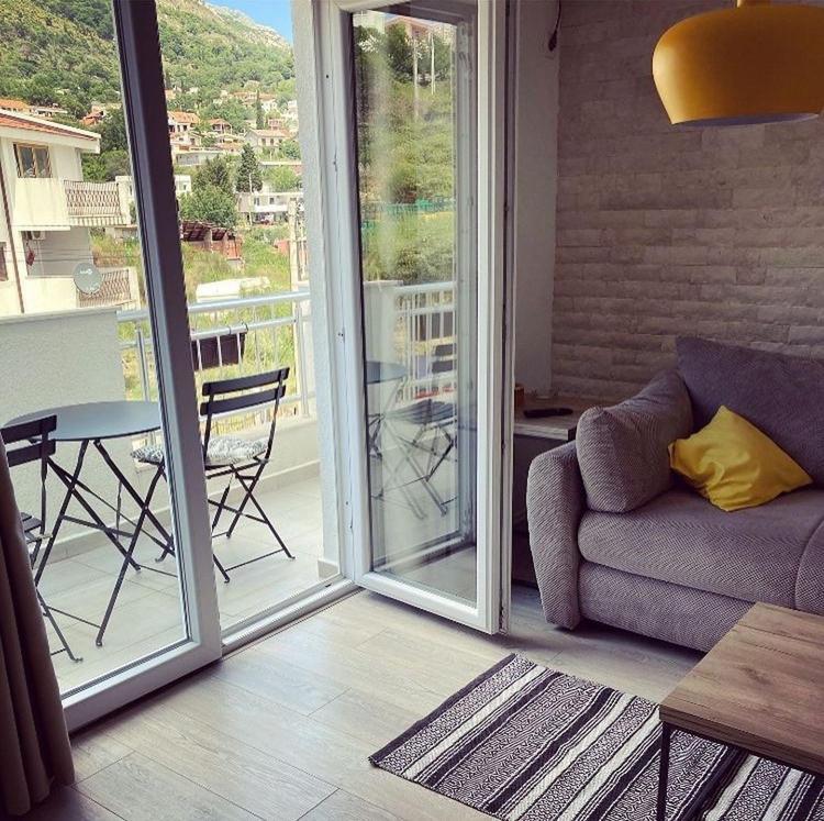 Apartments Mrdak Бар Экстерьер фото