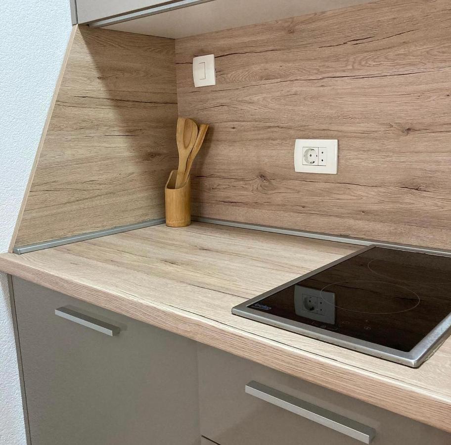 Apartments Mrdak Бар Экстерьер фото