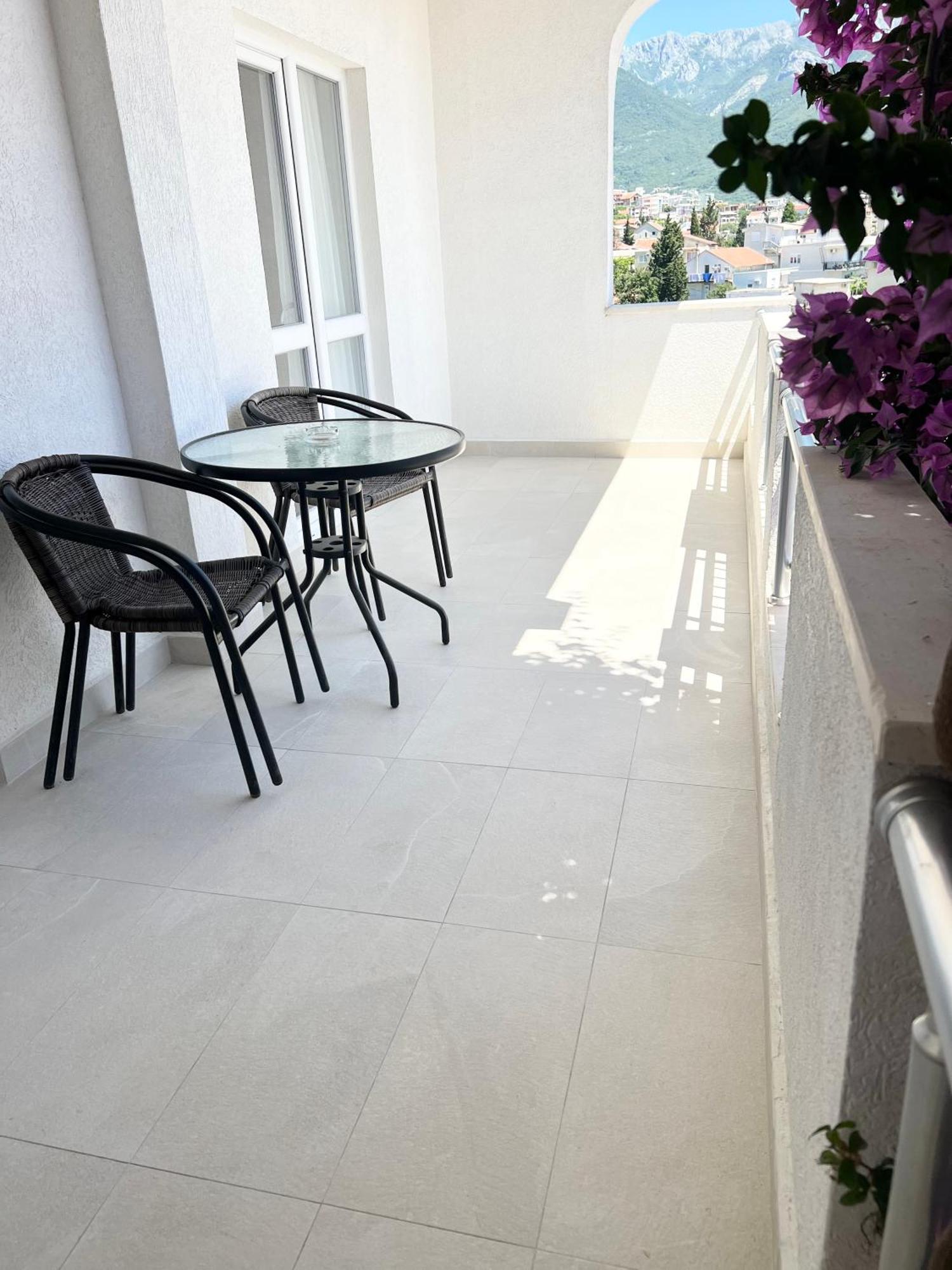 Apartments Mrdak Бар Экстерьер фото