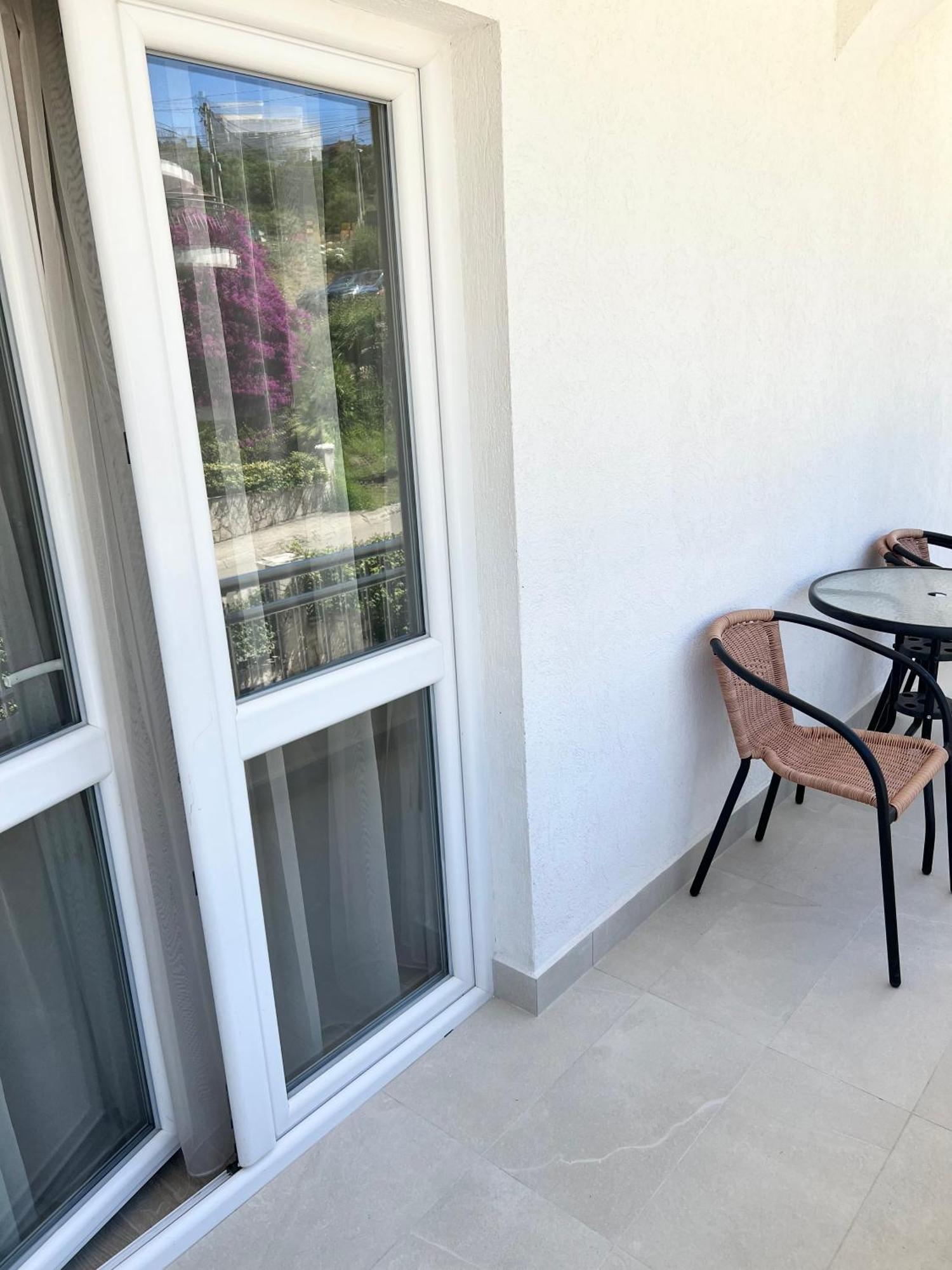 Apartments Mrdak Бар Экстерьер фото