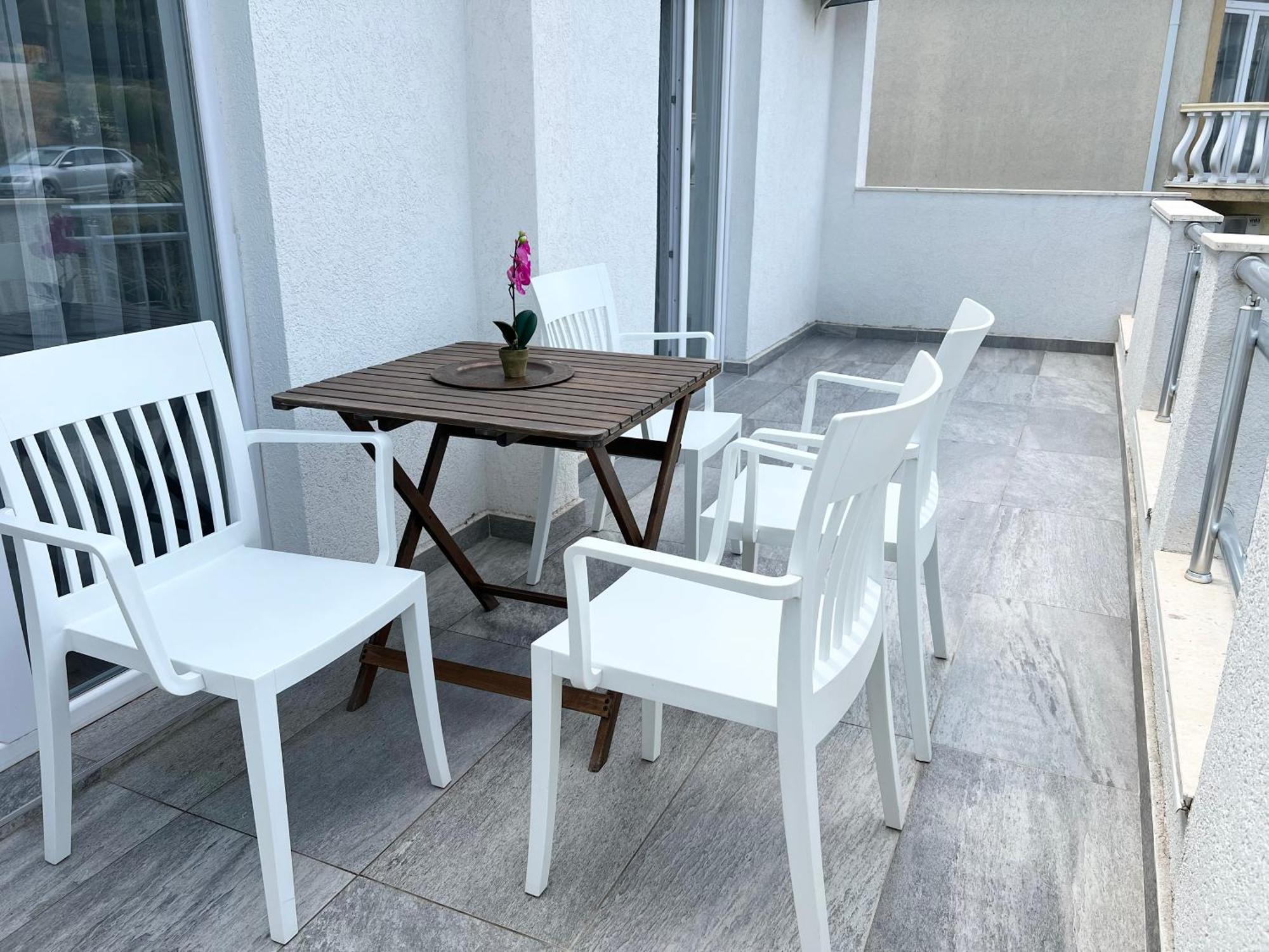 Apartments Mrdak Бар Экстерьер фото