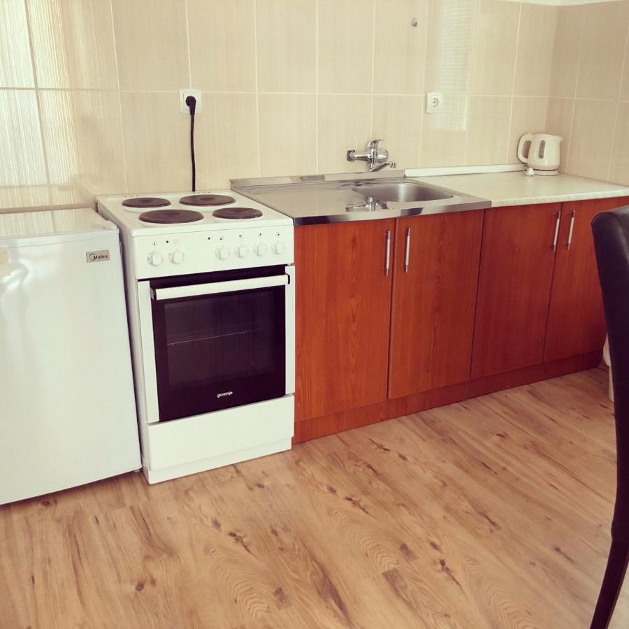 Apartments Mrdak Бар Экстерьер фото